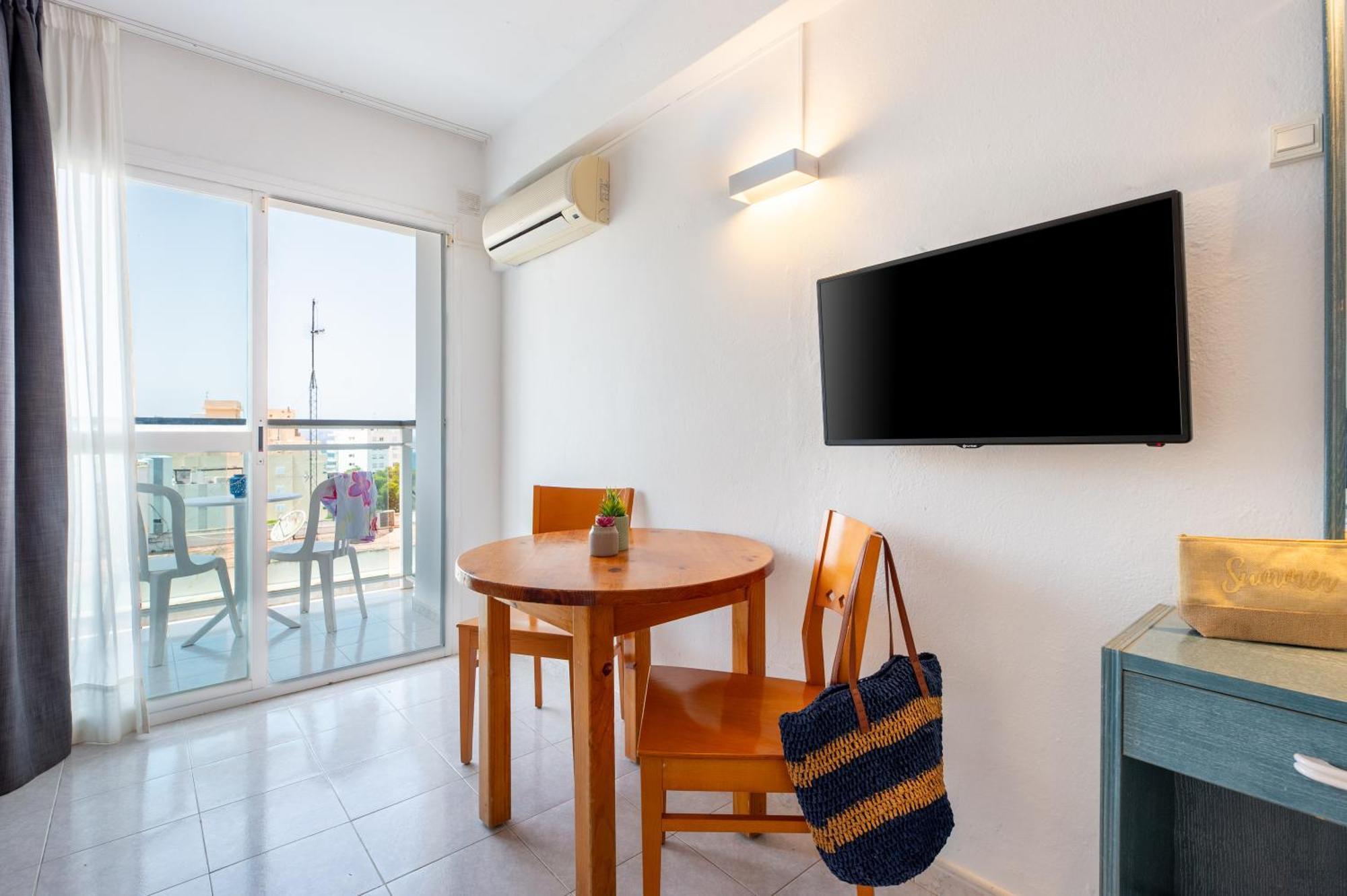 Hotel Apartamentos Vibra Central City - Adults Only San Antonio  Exterior photo