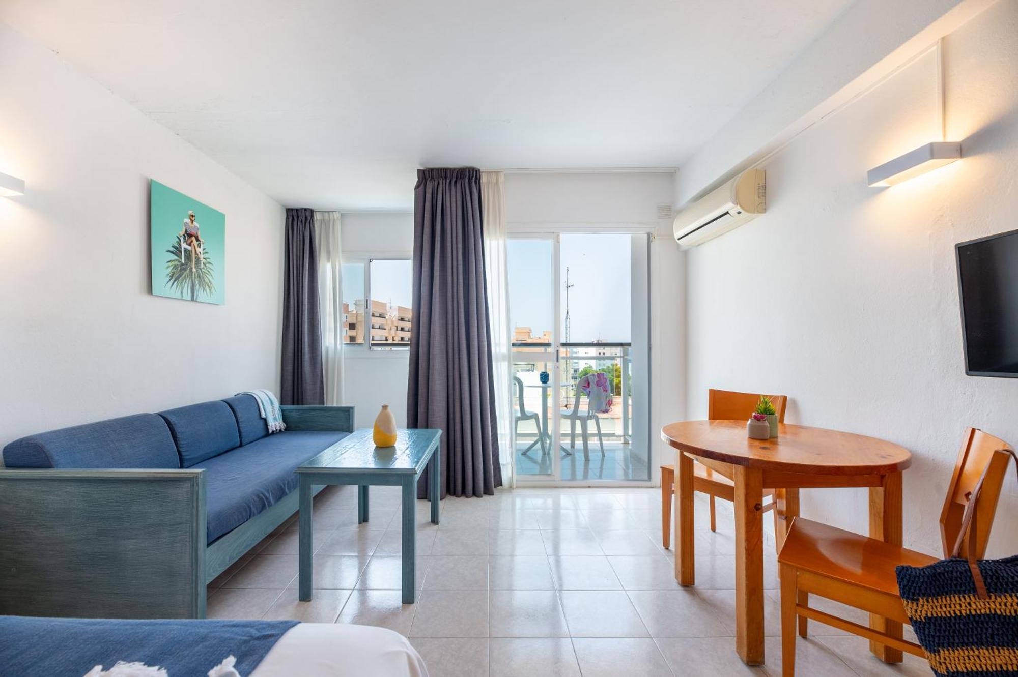 Hotel Apartamentos Vibra Central City - Adults Only San Antonio  Exterior photo
