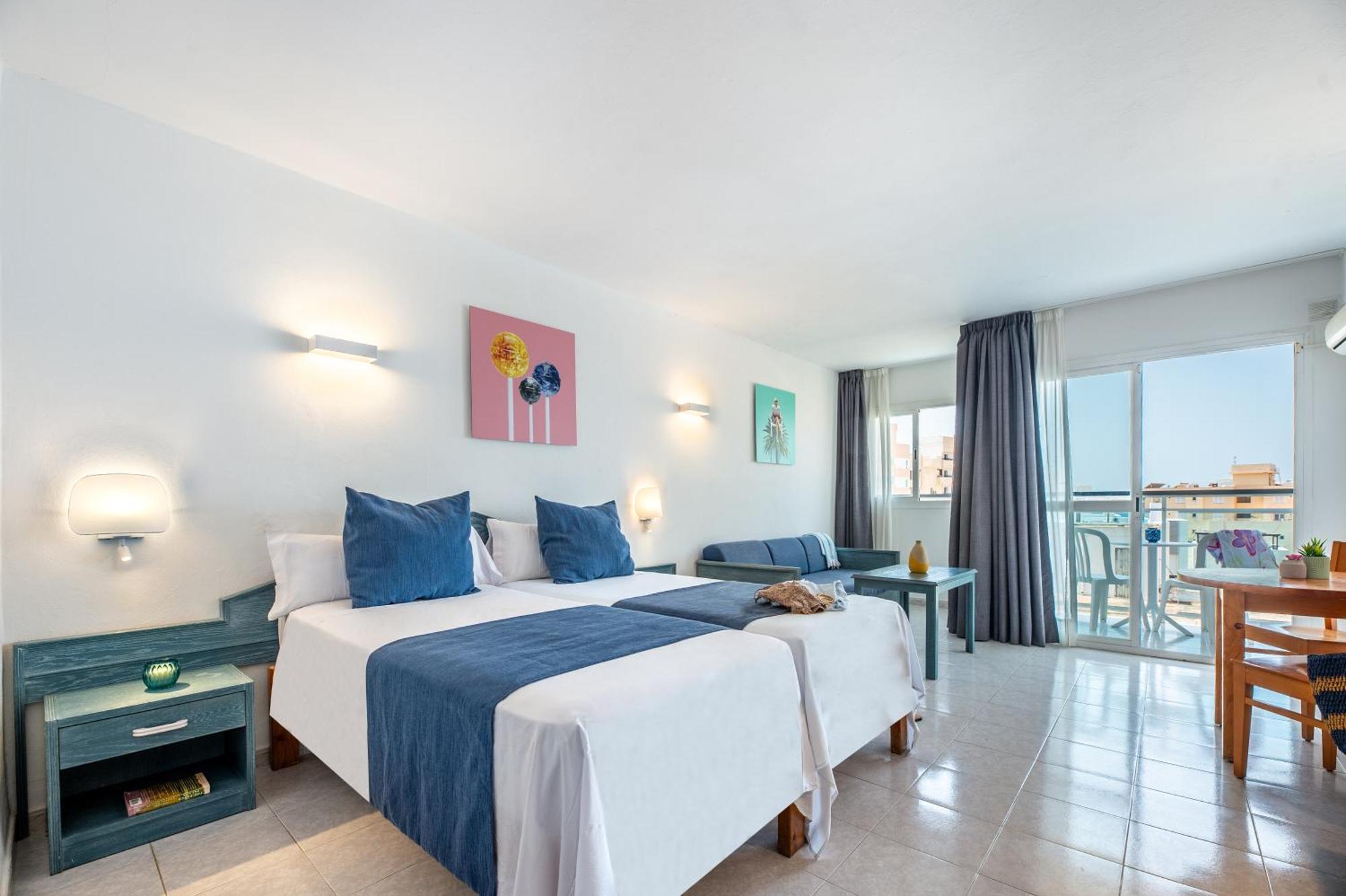 Hotel Apartamentos Vibra Central City - Adults Only San Antonio  Exterior photo