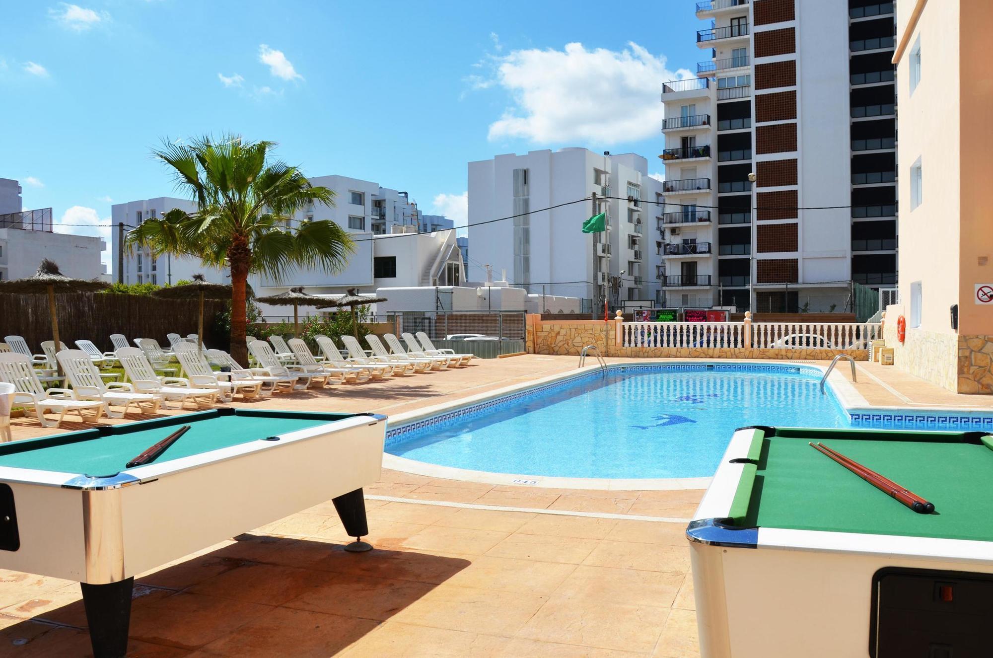 Hotel Apartamentos Vibra Central City - Adults Only San Antonio  Exterior photo