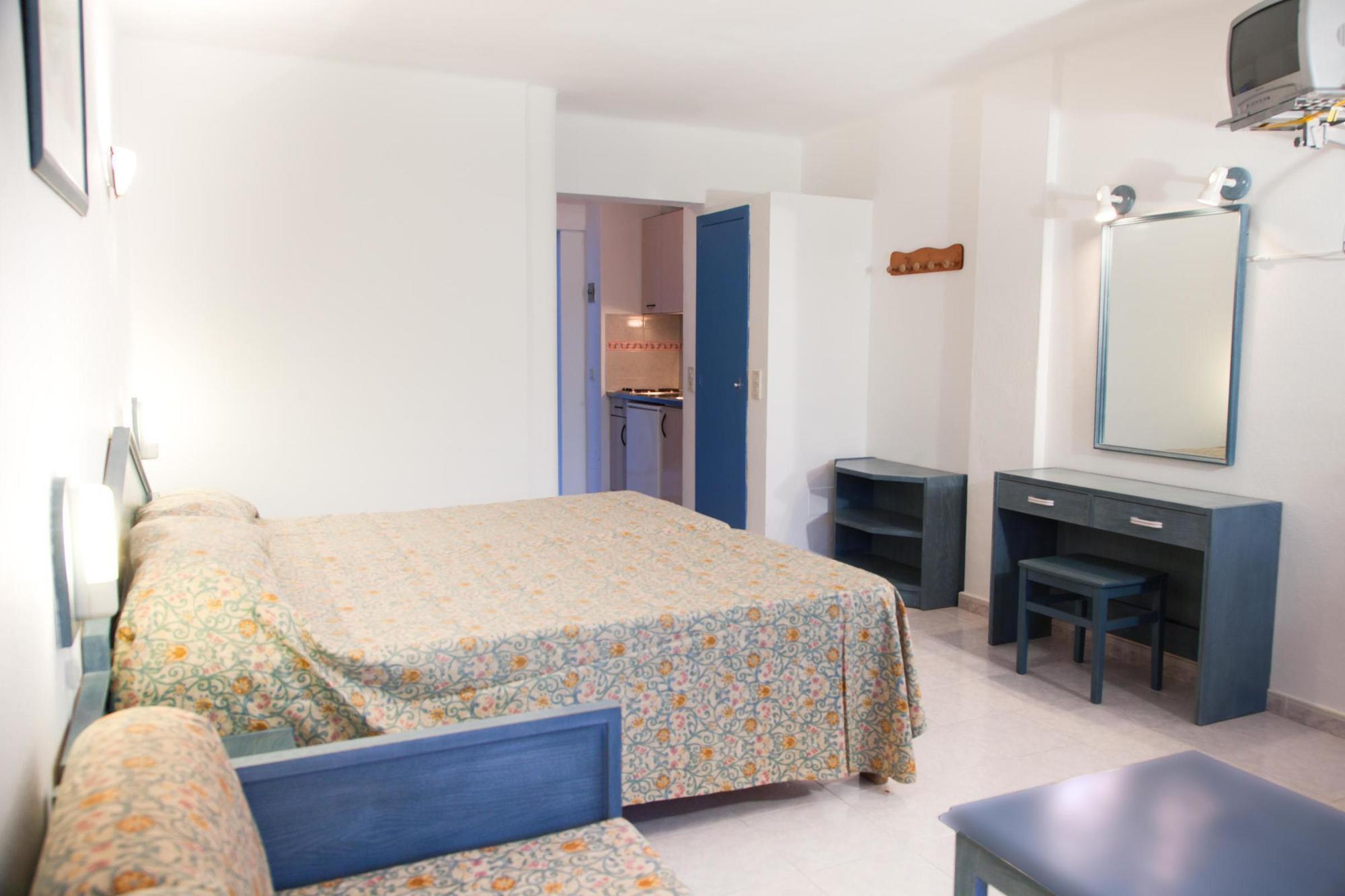 Hotel Apartamentos Vibra Central City - Adults Only San Antonio  Exterior photo